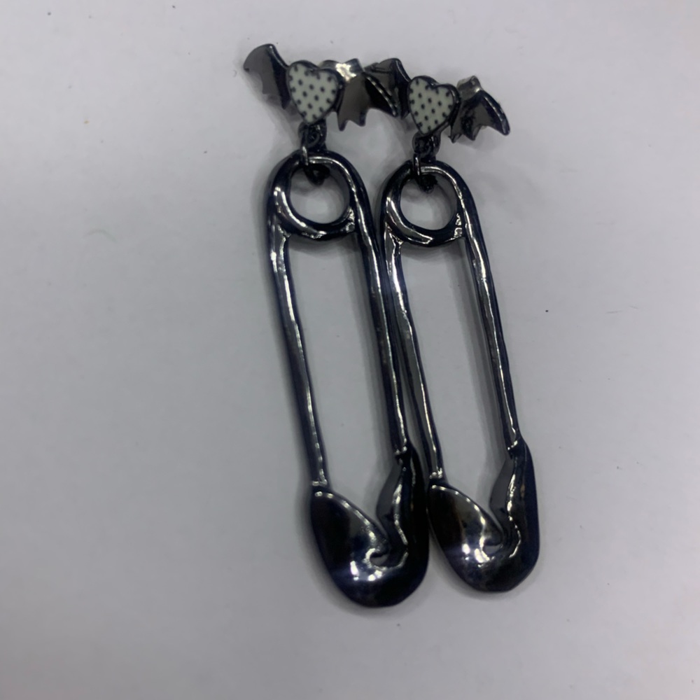 MONSTER HIGH EARRINGS